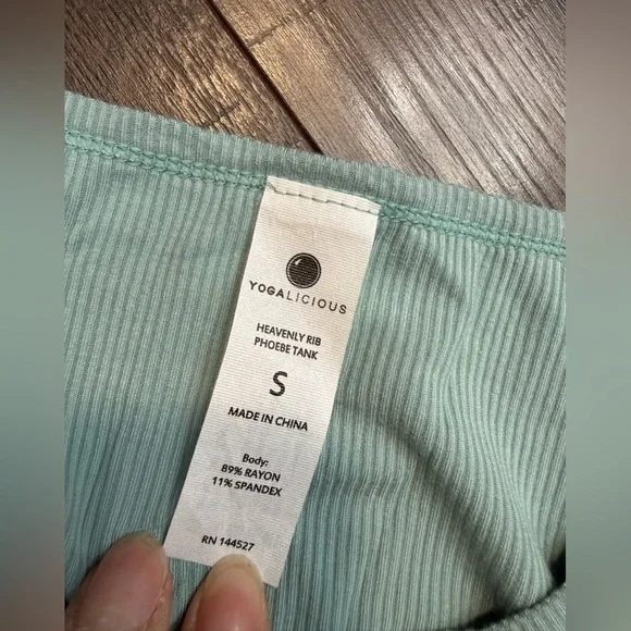 Yogalicious | Ruched Tank - Picture 4 of 4